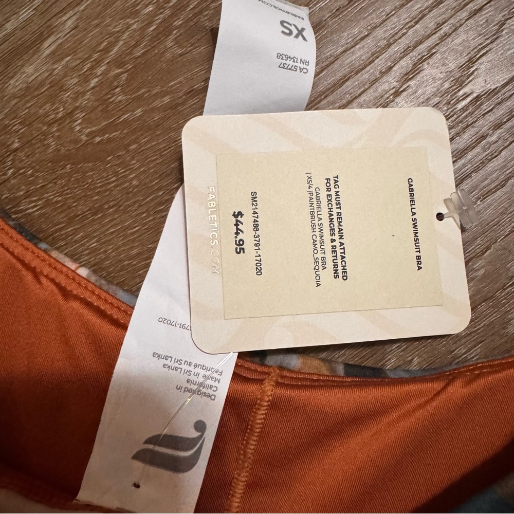 Fabletics Gabriella Swimsuit Bra - Picture 6 of 7